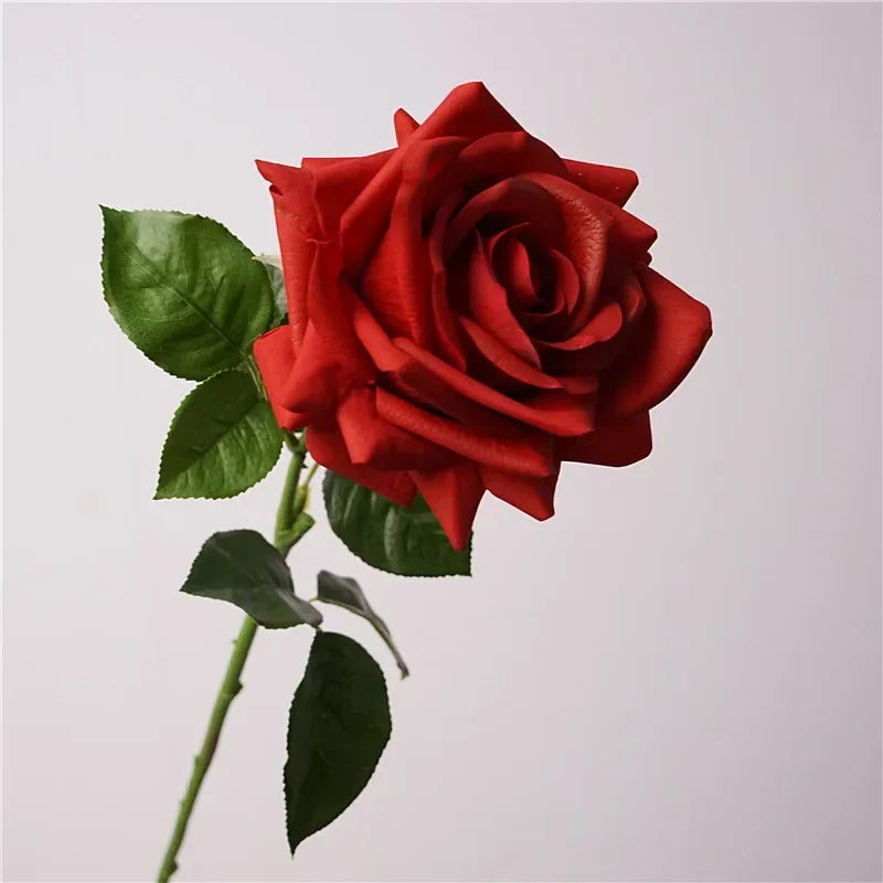 Realistic decorative white artificial roses for weddings - vue 10 sur 12