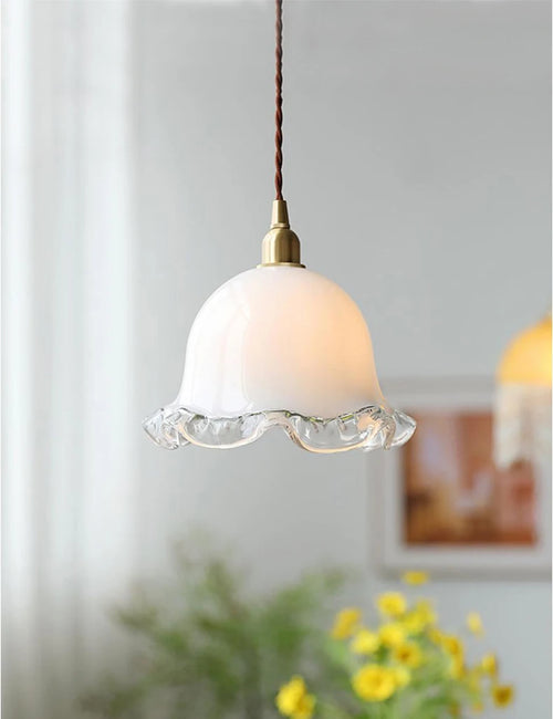 lustre vintage en forme de bourgeons de fleurs en verre nordique