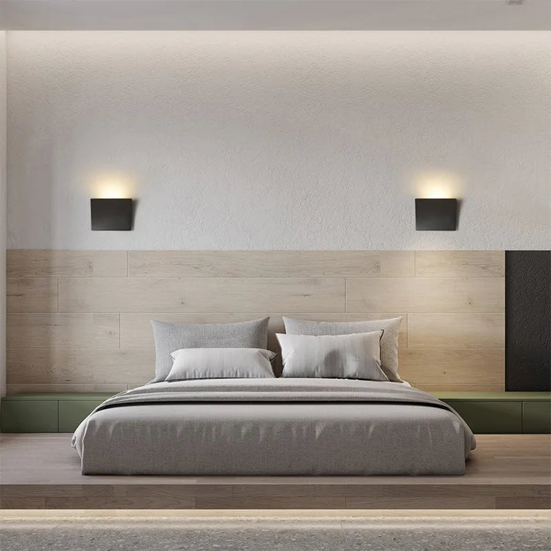 Modern minimalist design wall light for interior decor - vue 4 sur 8
