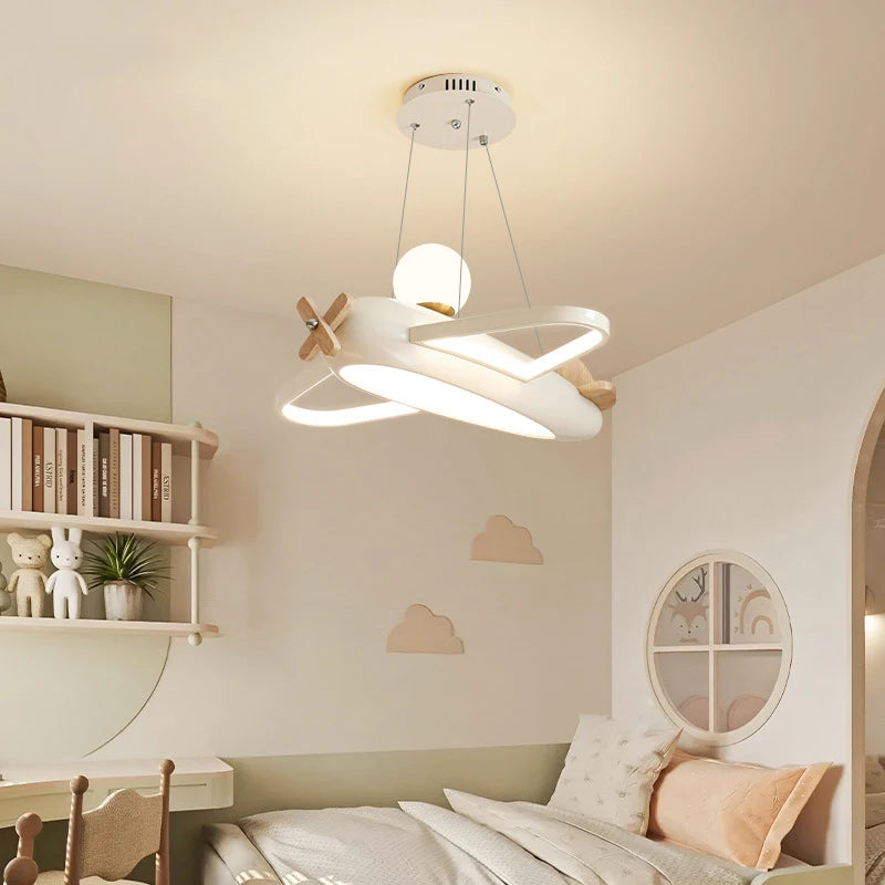 lustre créatif en forme d'avion pour enfant