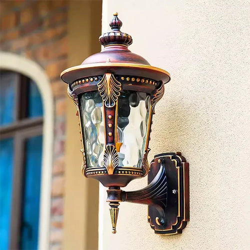 Modern waterproof outdoor LED wall light for exterior spaces - vue 2 sur 6