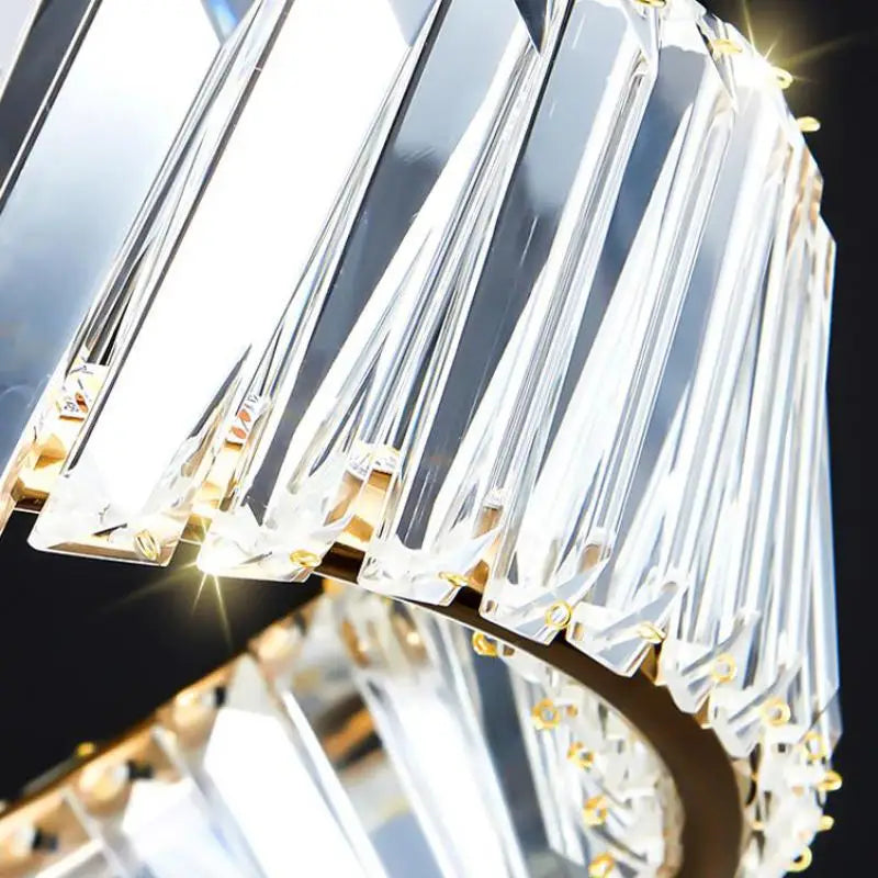 lustre moderne en or avec anneaux en cristal led