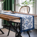 Chemin de table bleu marine porcelaine blanc campagne