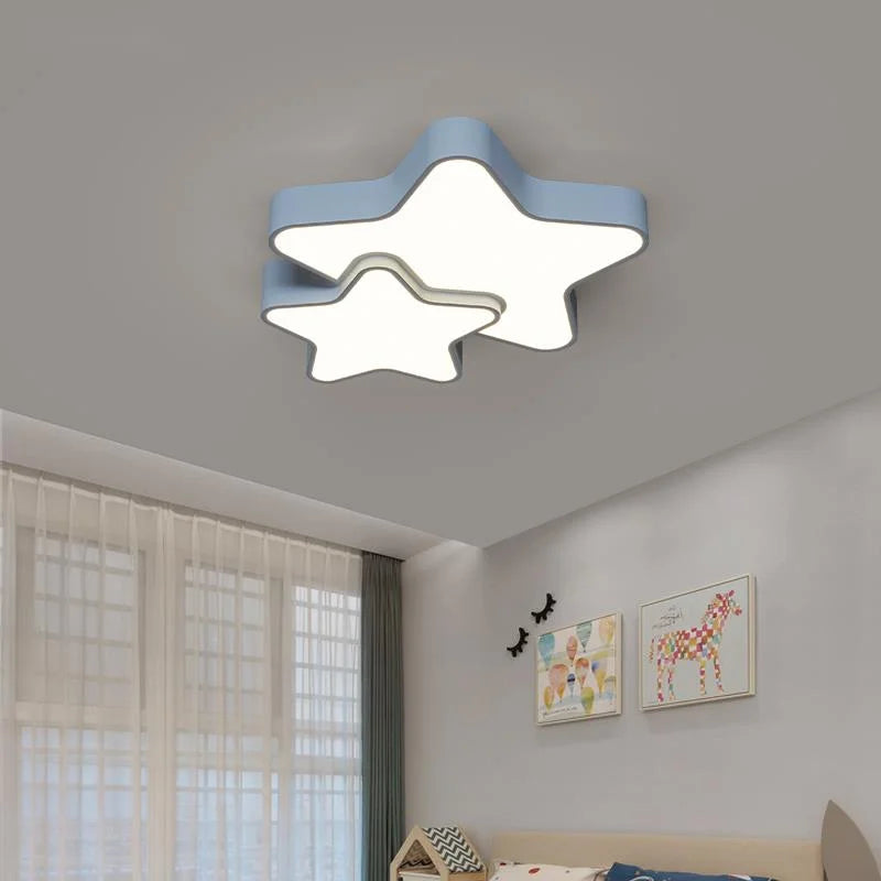 Modern minimalist LED ceiling light with star and heart decor - vue 5 sur 18