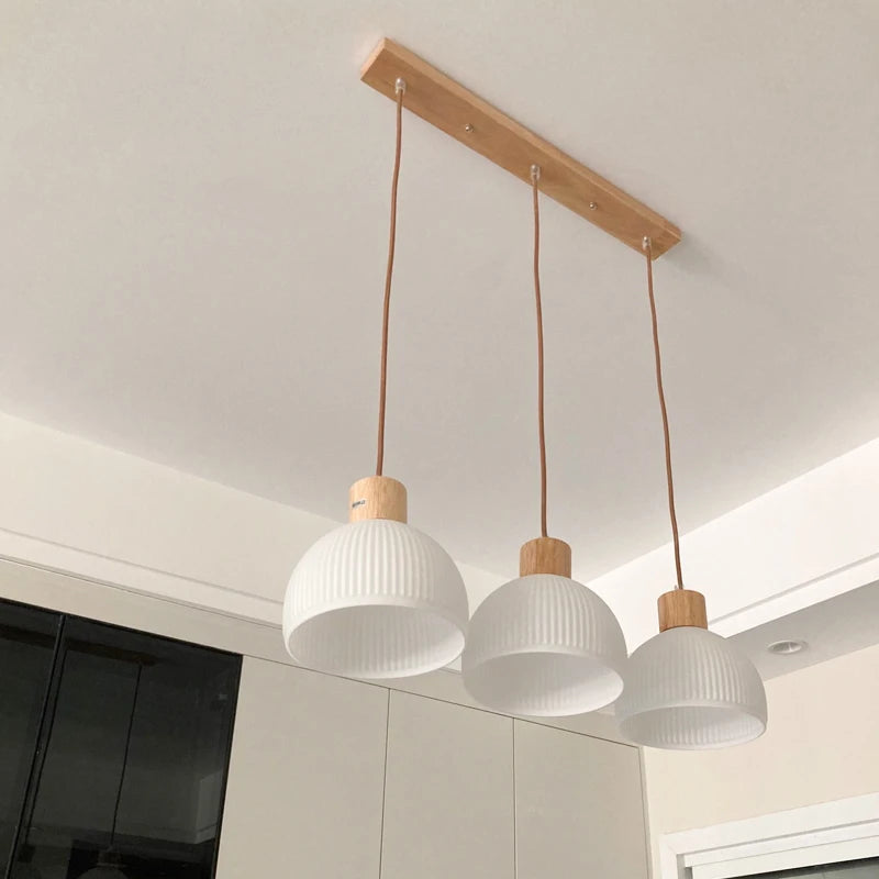 suspension moderne abat-jour en verre pour cuisine îlot - vue 6 sur 11