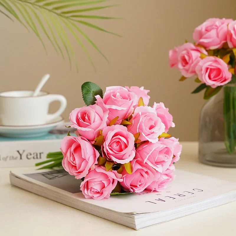 bouquet de roses artificielles en soie décoration florale pour table - vue 4 sur 15