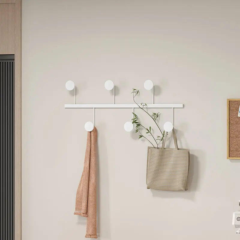 porte-vêtements nordique léger pour organisation et décoration intérieure - vue 4 sur 10