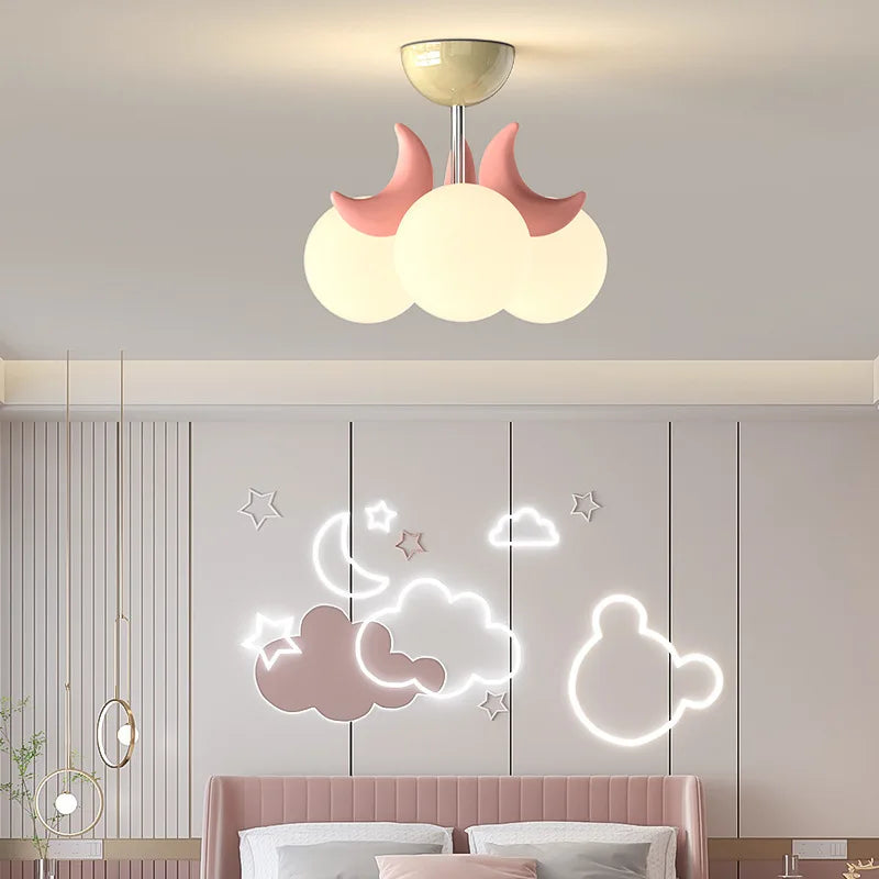 plafonnier en forme de lune pour chambre d'enfant moderne et douce - vue 4 sur 8