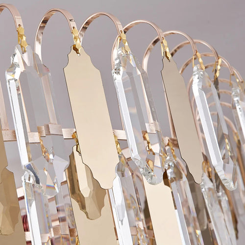 lustre moderne en cristal doré à led design élégant pour intérieur
