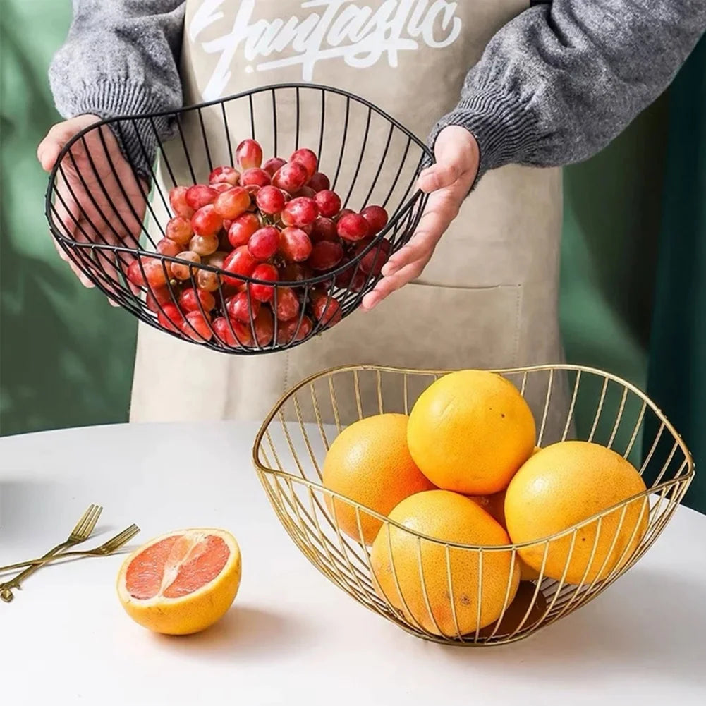 bols de rangement modernes en métal pour collations et fruits - vue 12 sur 17