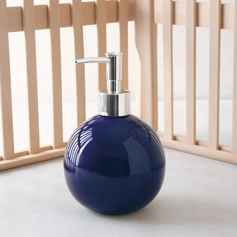 bouteille de gel douche et savon pour les mains accessoires de salle de bain - vue 28 sur 31