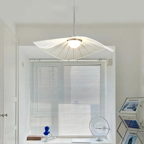 Modern nordic minimalist acrylic chandelier with creative design - vue 6 sur 14