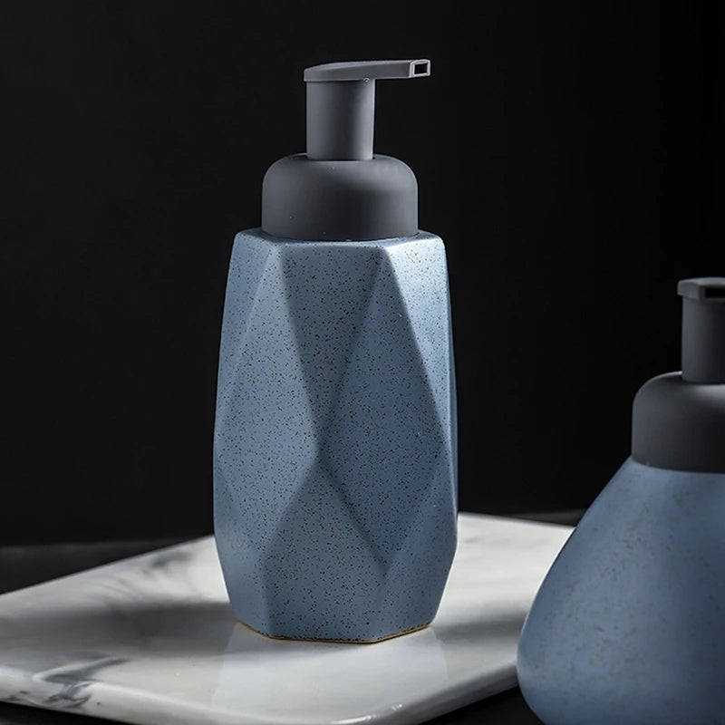 bouteille céramique distributeur savon liquide et gel douche - vue 4 sur 18