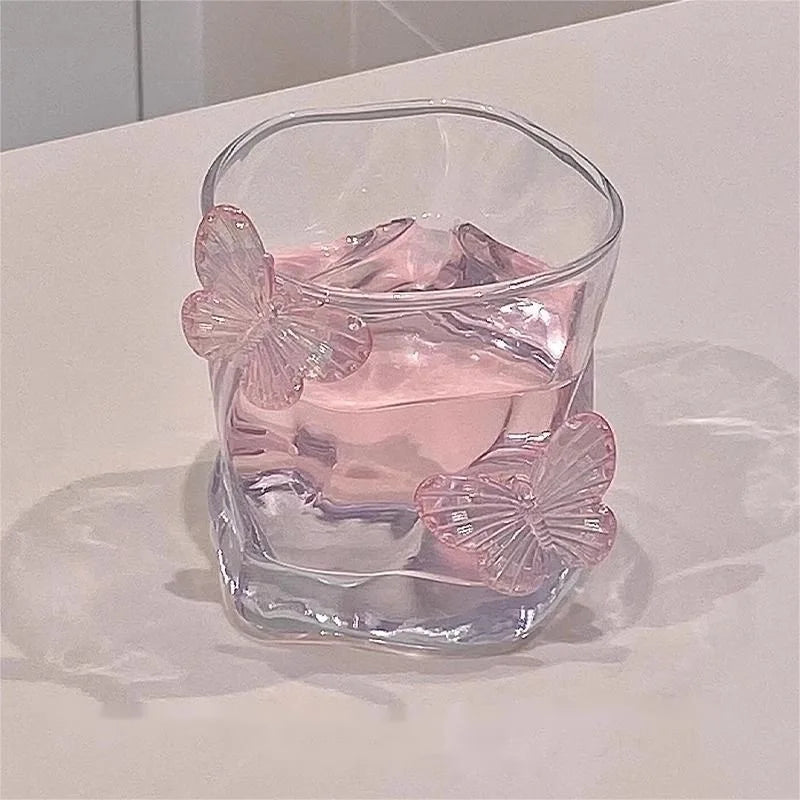 Verre irrégulier décor papillon 3d pour boissons table