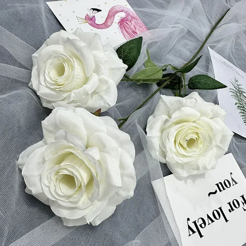 décoration florale en soie avec roses et branches pour fêtes - vue 12 sur 14