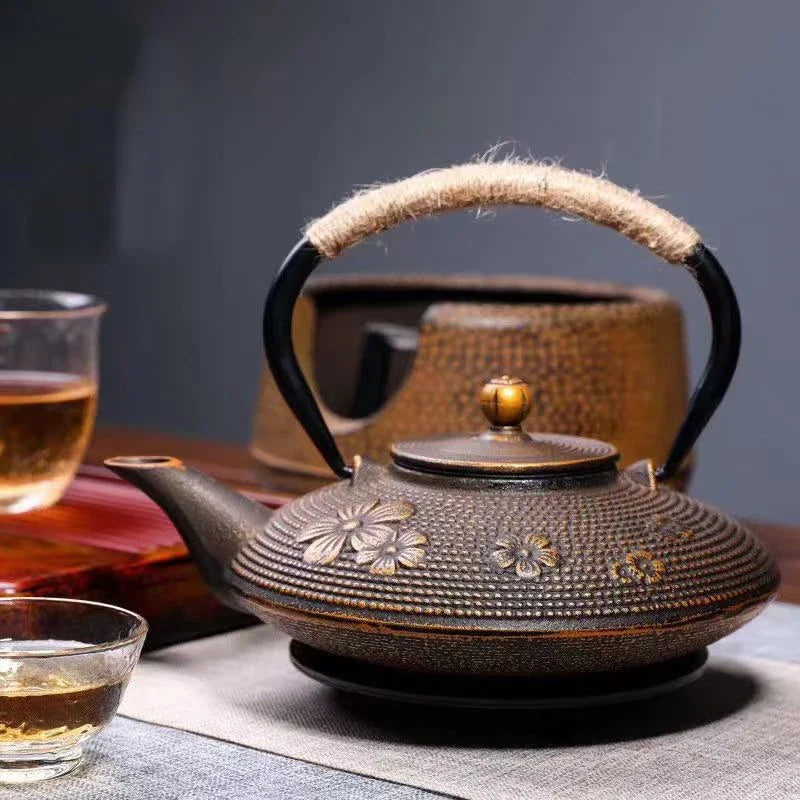 Théière japonaise en fonte avec infuseur filtre maille - vue 4 sur 7