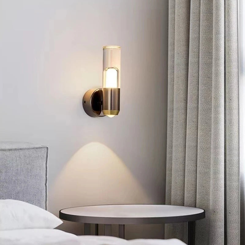 applique murale mini en acrylique transparent style 	 luminaire - vue 2 sur 6
