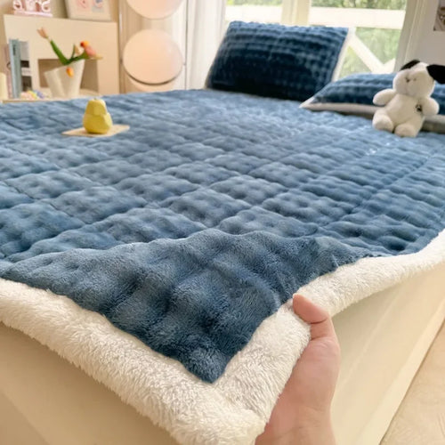 surmatelas chaud en velours pour lit double antidérapant et pliable - vue 2 sur 12