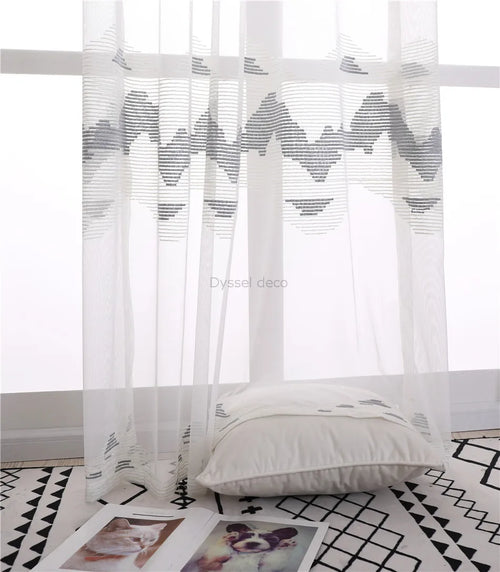 Voilage tulle brodé motifs géométriques style européen salon - vue 3 sur 8