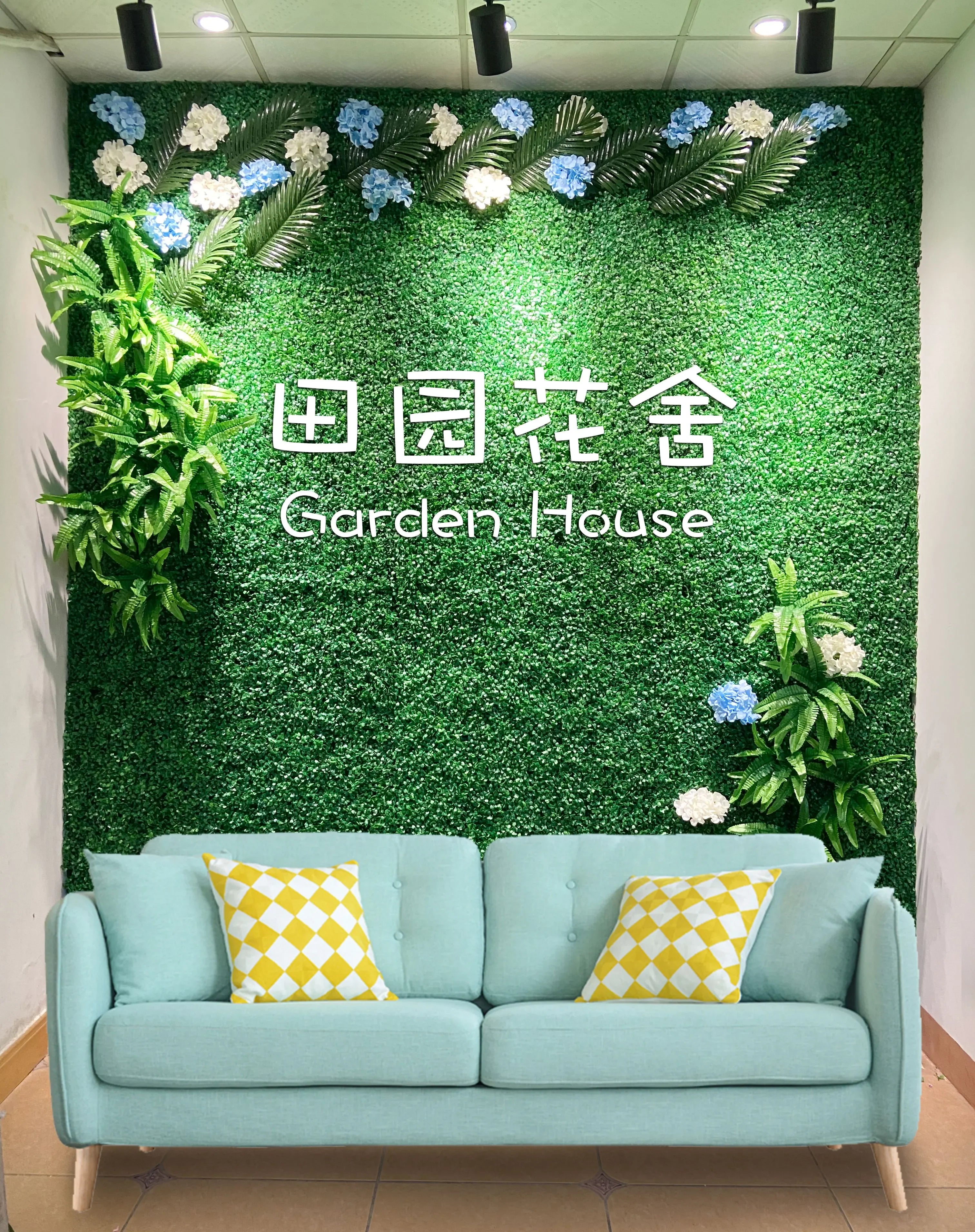 Custom Size Artificial Plant Wall Lawn, Green Plant Background Wall, Home Garden, Wedding Decoration, Plastic Lawn - vue 8 sur 18