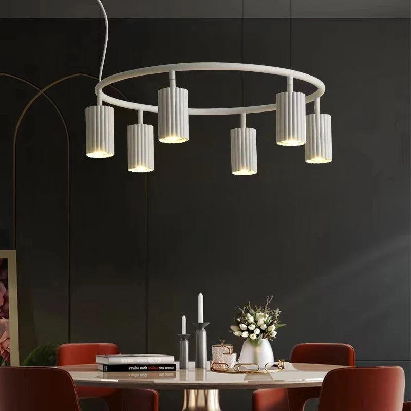 Suspension au design nordique moderne