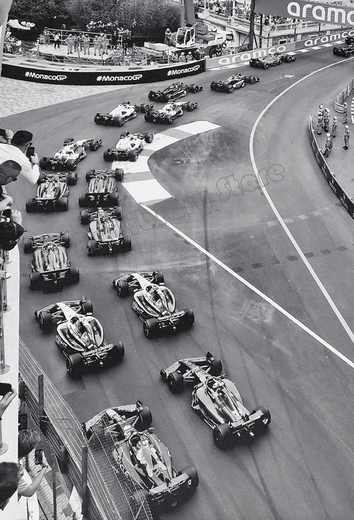 affiche vintage personnages de voitures de sport F1 en noir et blanc