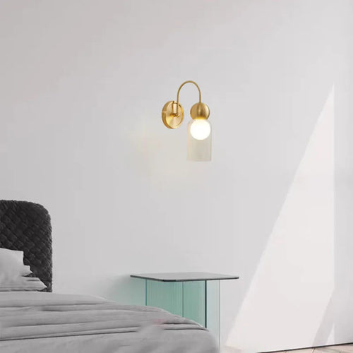 Applique murale moderne en verre et cuivre pour escaliers