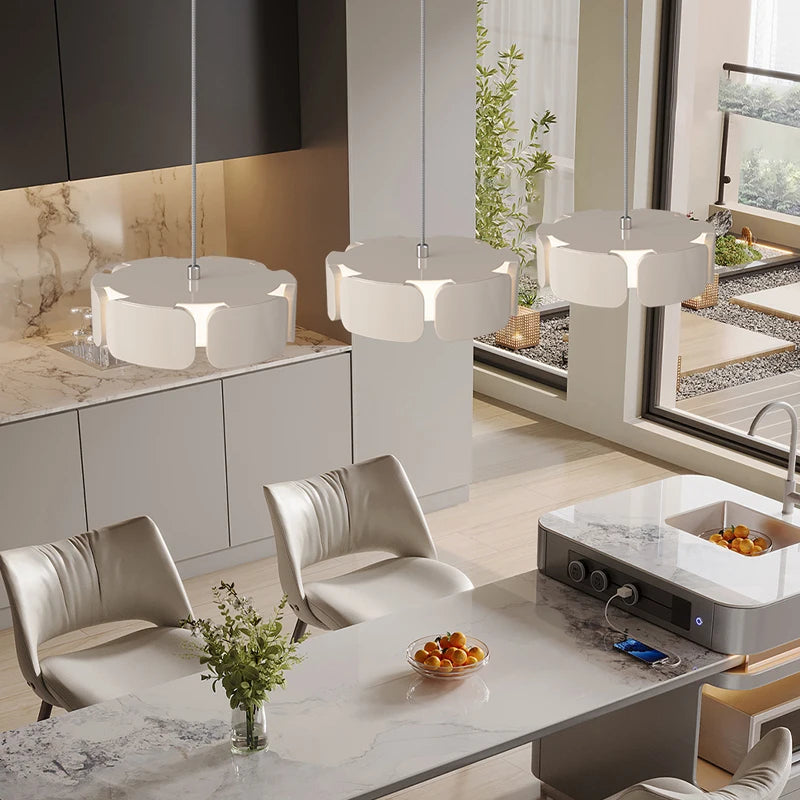 Italian minimalist style adjustable LED chandelier for modern decor - vue 5 sur 14