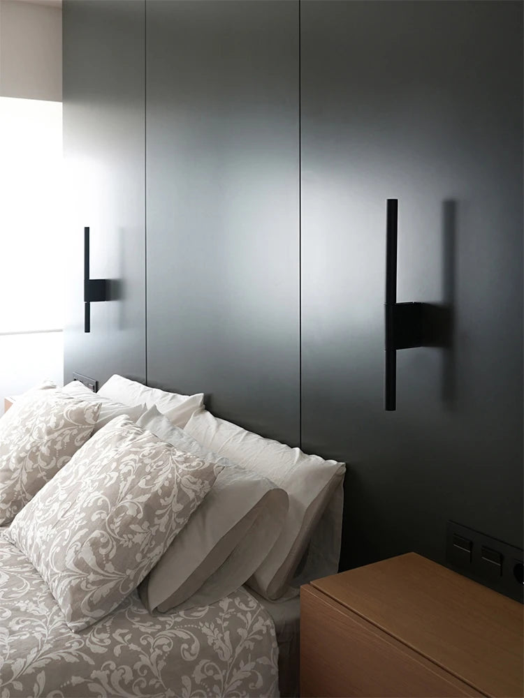 Modern minimalist Nordic wall bedside lamp with adjustable switch - vue 5 sur 8