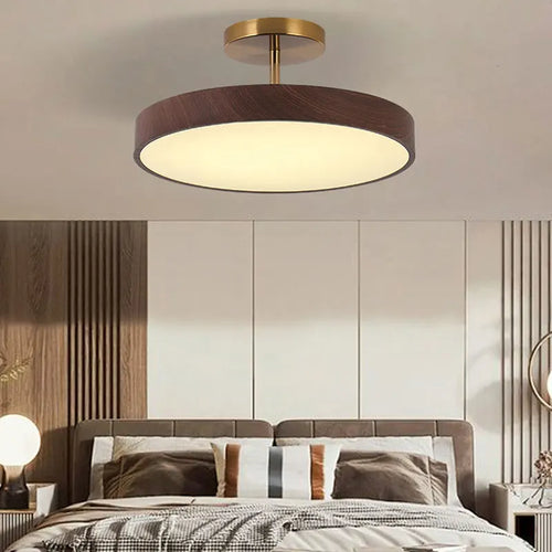 plafonnier moderne rond imitation bois pour intérieur élégant