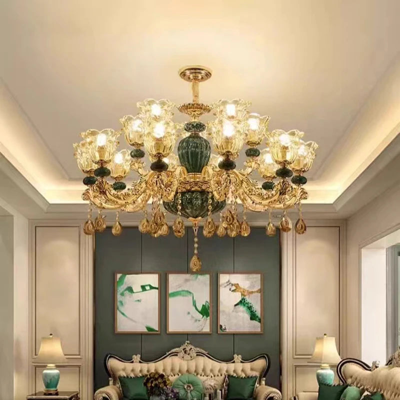 lustre en cristal léger pour décoration élégante et raffinée - vue 6 sur 15