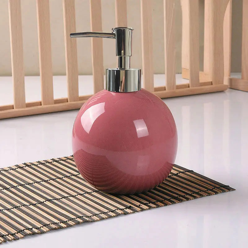 bouteille de gel douche et savon pour les mains accessoires de salle de bain