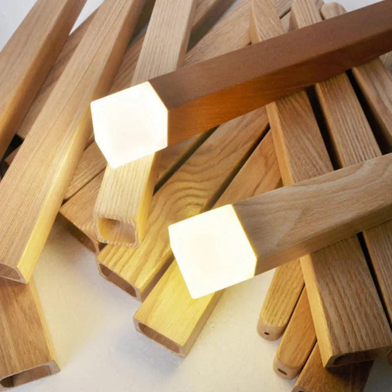 Suspension en bois moderne
