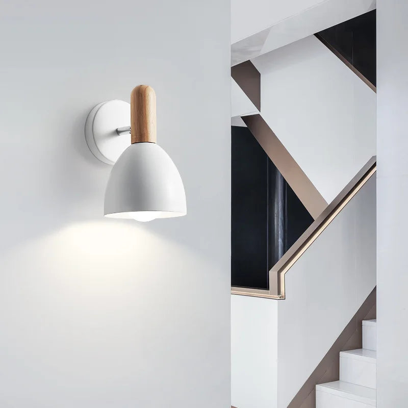 applique murale LED en bois avec abat-jour à Macaron - vue 7 sur 18