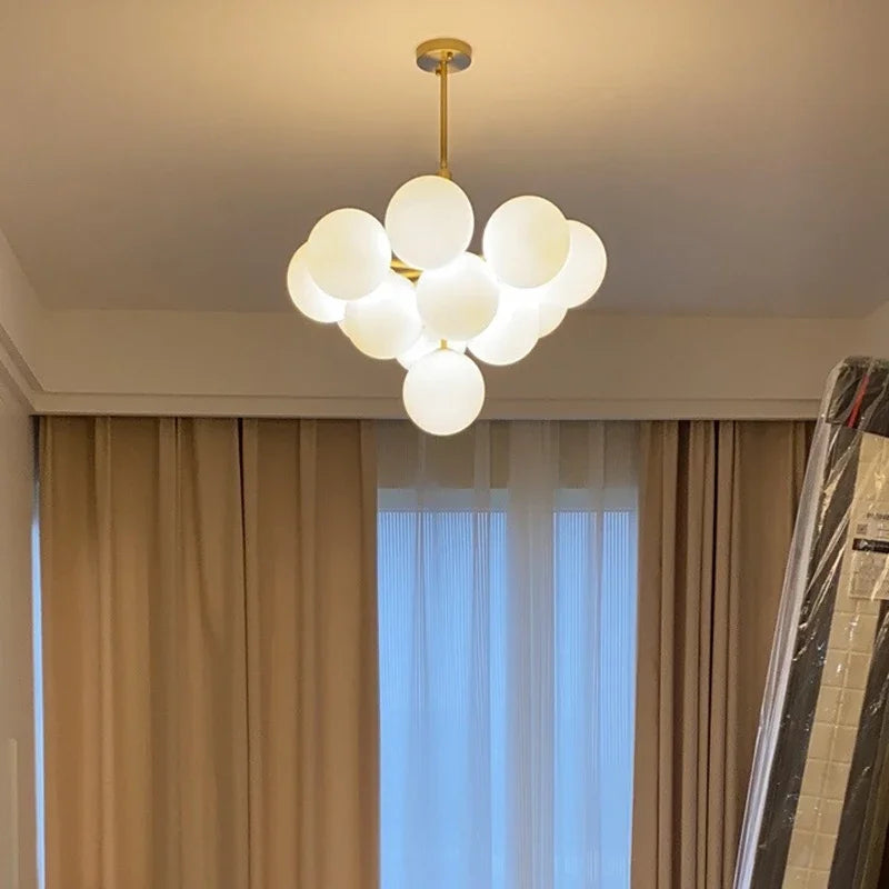 suspension LED design nordique en boule de verre - vue 4 sur 12