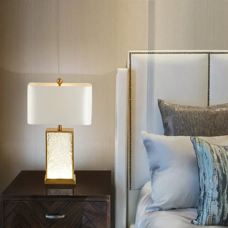 lampe à poser moderne en verre et tissu de soie - vue 4 sur 7