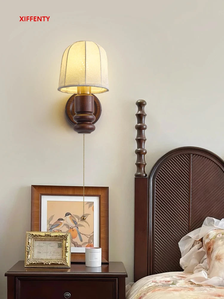 applique murale en bois avec prise et éclairage décoratif rétro - vue 3 sur 8