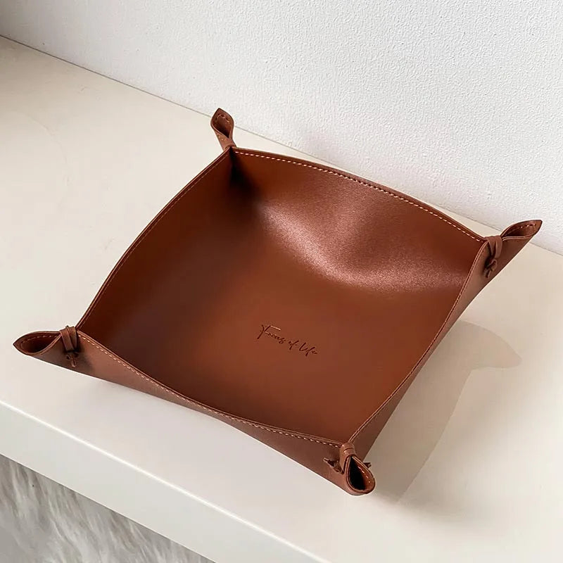 plateau de rangement en cuir pour dés bijoux et clés - vue 13 sur 14