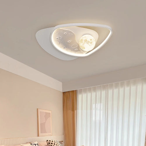Minimalist nordic style LED ceiling light with eye protection, moon shape - vue 4 sur 11