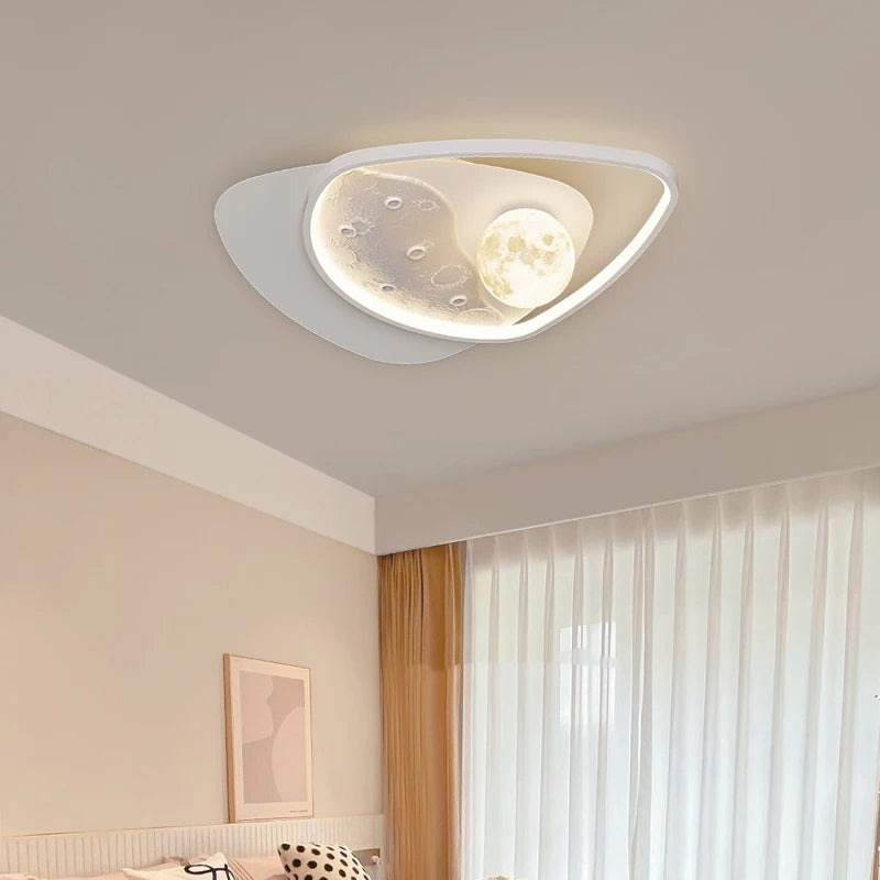 Minimalist nordic style LED ceiling light with eye protection, moon shape - vue 4 sur 11