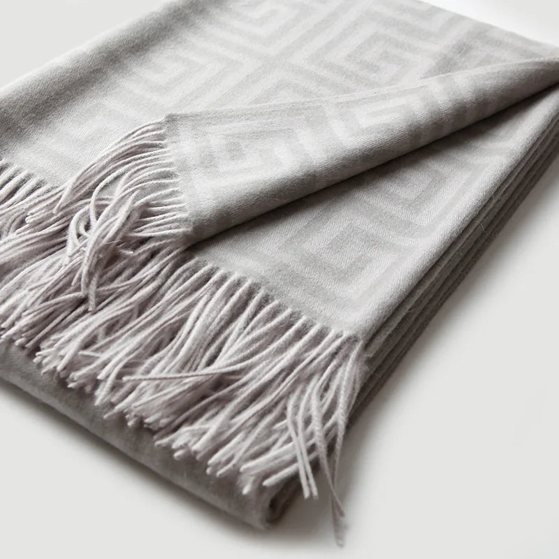 Plaid laine jacquard motif méandre style chinois chaud