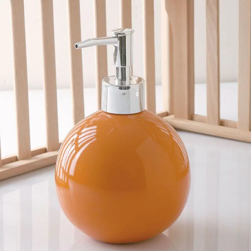 bouteille de gel douche et savon pour les mains accessoires de salle de bain