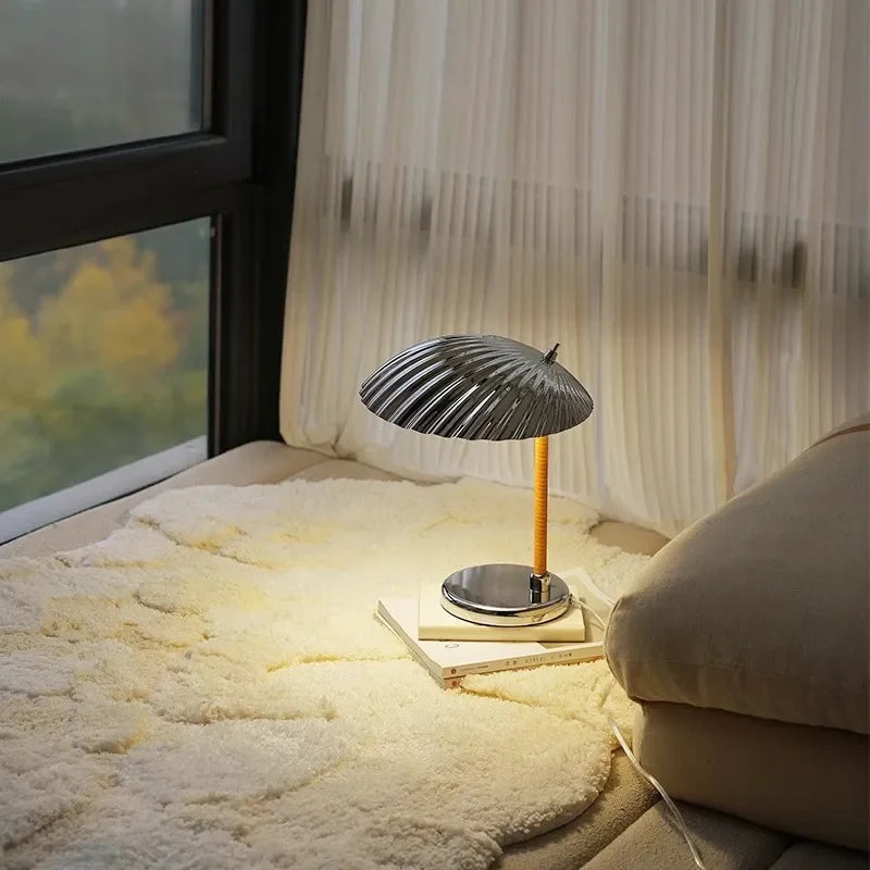 Denmark Designer Vintage Shell High Quality Led Table Lamp Desk Light Copper Chrome Close to Original - vue 6 sur 8