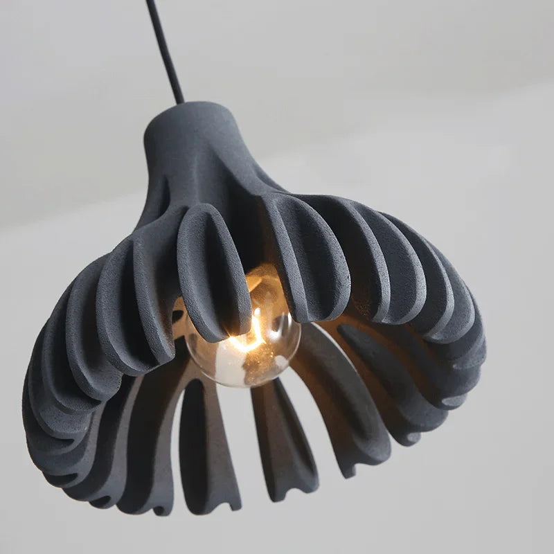 suspension design en résine pour restaurant et bar - vue 7 sur 11