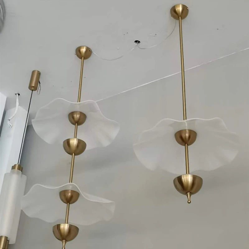 lampe suspension feuille de lotus métal doré luminaires art déco - vue 4 sur 10