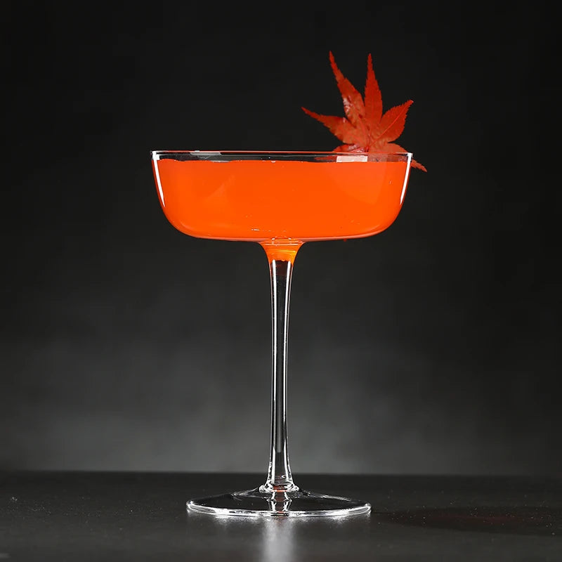 Verres à pied design cocktail champagne martini vin