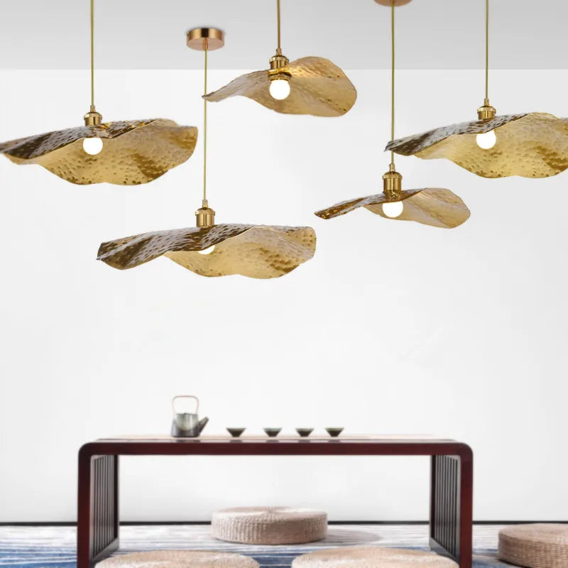 lustre simple en cuivre créatif en forme de lotus - vue 3 sur 9