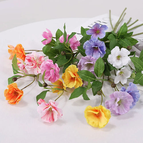 Realistic small silk flowers for decorations and events - vue 3 sur 13