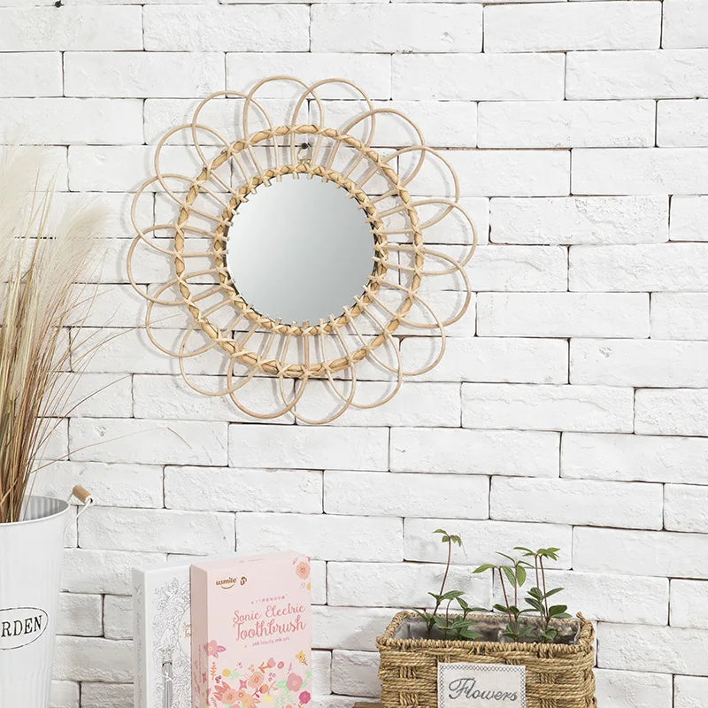 miroir suspendu en rotin tournesol décoratif pour une ambiance bohème - vue 5 sur 10