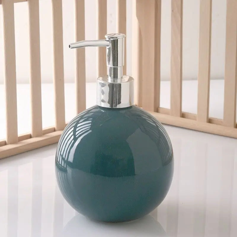 bouteille de gel douche et savon pour les mains accessoires de salle de bain